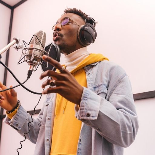 How-to-find-a-recording-studio
